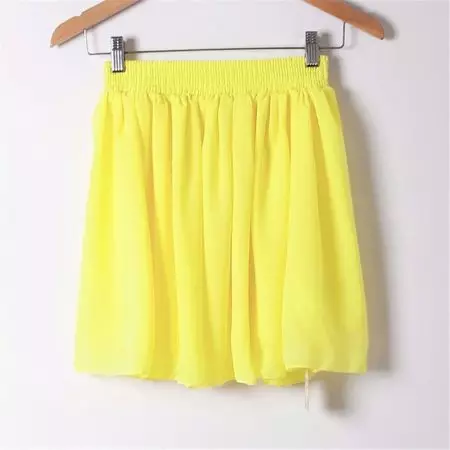 Skirts verdhë (102 foto): Çfarë është e veshur, laps dhe diell, të gjatë në dysheme dhe të shkurtër, me të zezë, blu, jeshile dhe të bardhë 14623_66
