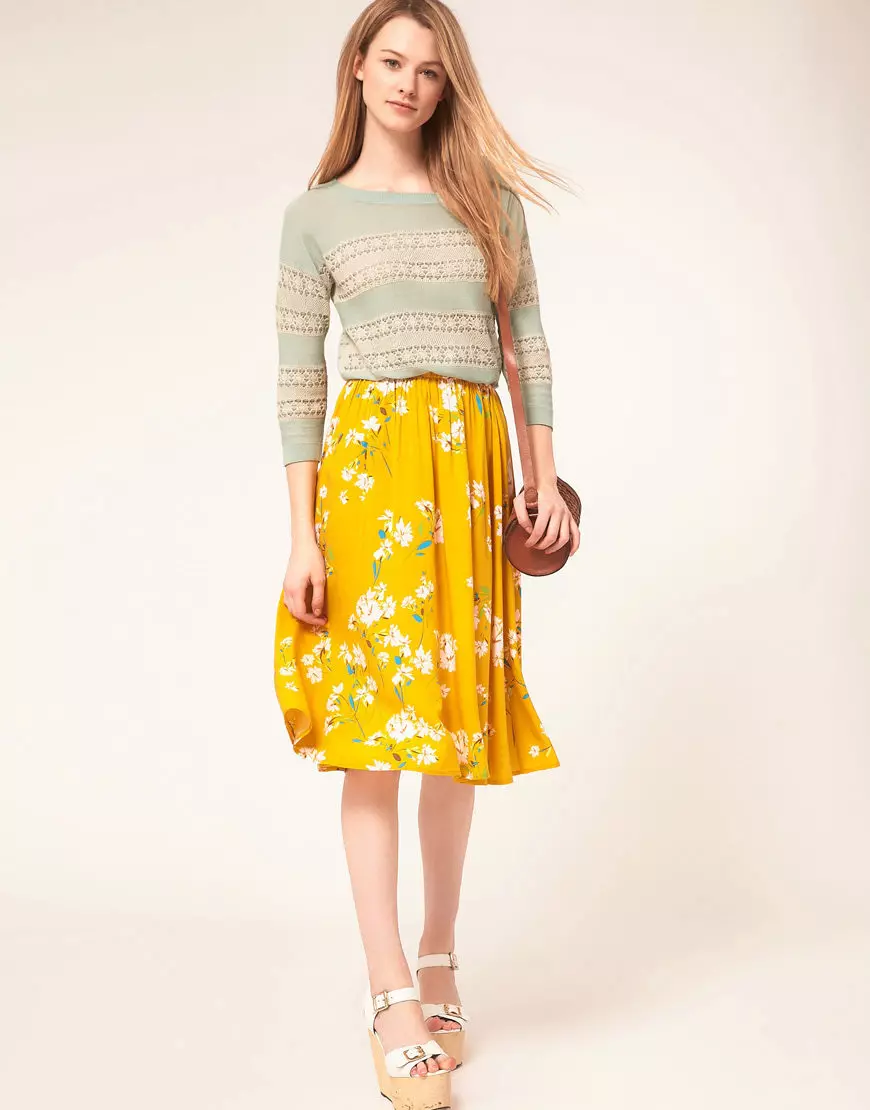 Skirts verdhë (102 foto): Çfarë është e veshur, laps dhe diell, të gjatë në dysheme dhe të shkurtër, me të zezë, blu, jeshile dhe të bardhë 14623_8