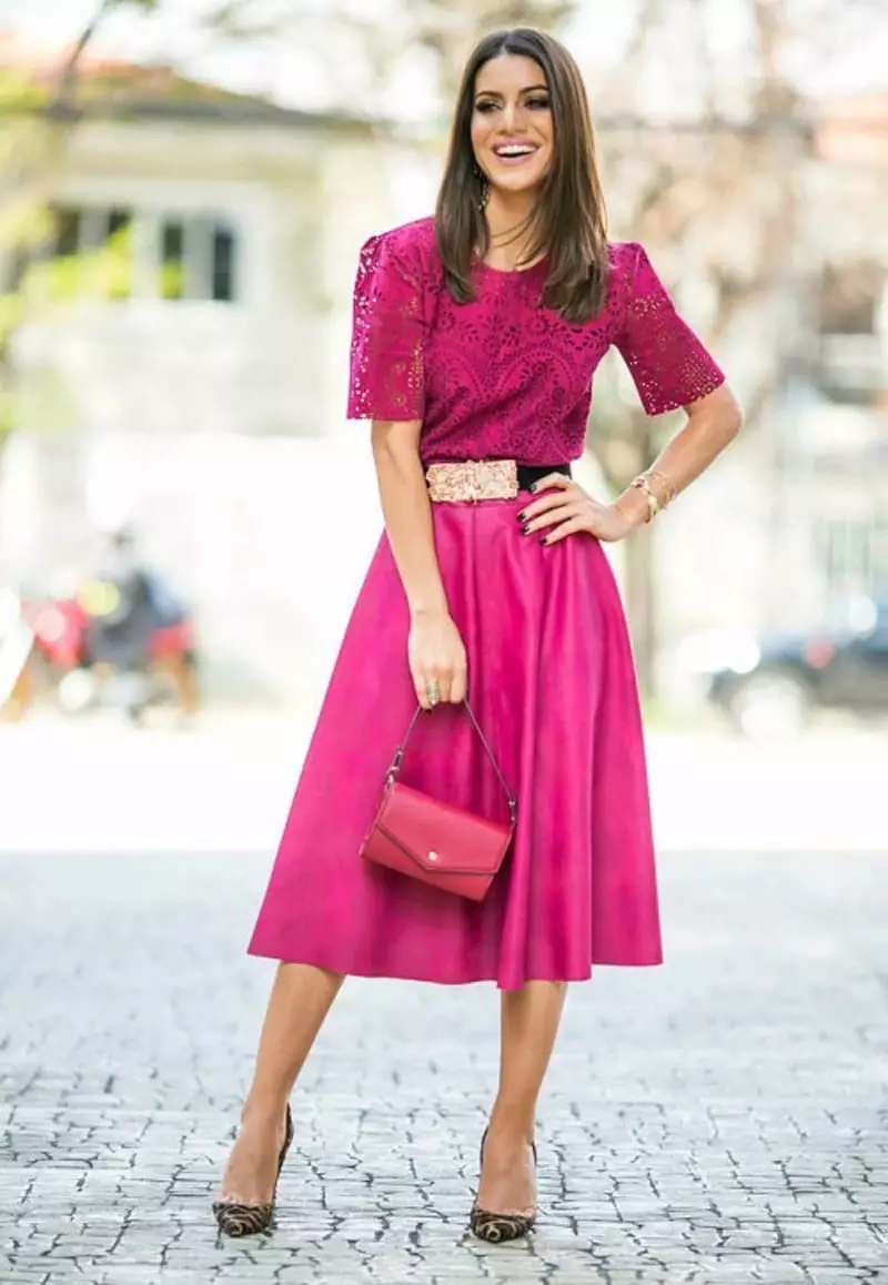 skirt merah jambu (150 foto): Apa yang memakai, panjang dan pendek, pensil dan matahari subur, lembut merah jambu merah jambu dan terang, dengan putih, hitam, panjang 14630_28