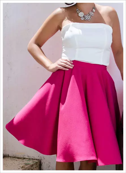 Faldas rosadas (150 fotos): lo que lleva, largo y corto, lápiz y exuberante sol, rosa suave y rosa brillante, con blanco, negro, largo 14630_46