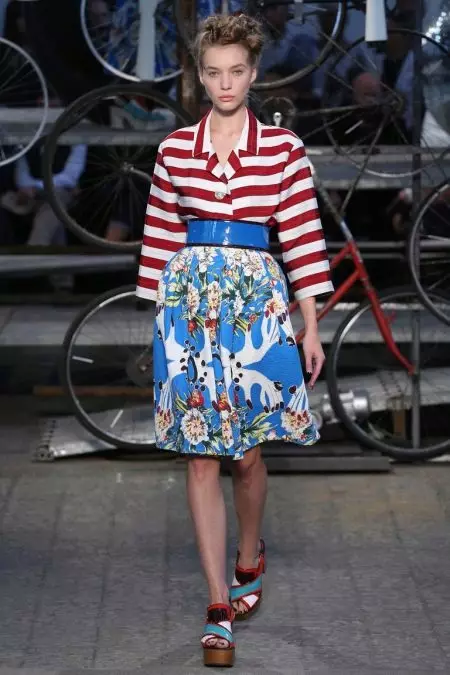 Midi Skirt（118写真）：膝、画像、ファッショナブルな傾向が膝、黒、白、赤、青の中長期スカート 14631_5
