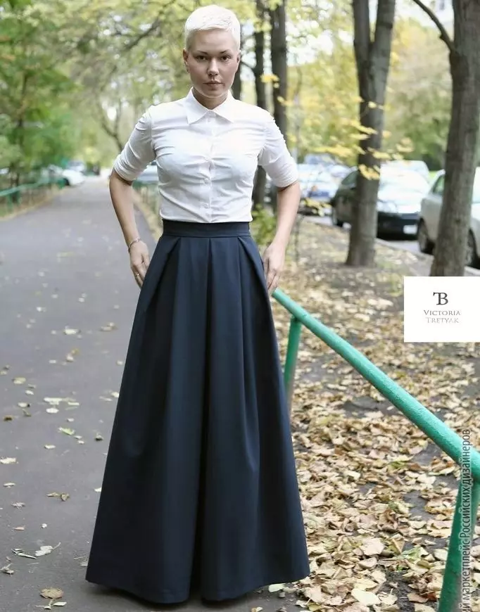 Skirt from Gabardine (45 photos): Long in the floor, models and styles, sun, Tatyanka, in a fold 14636_25