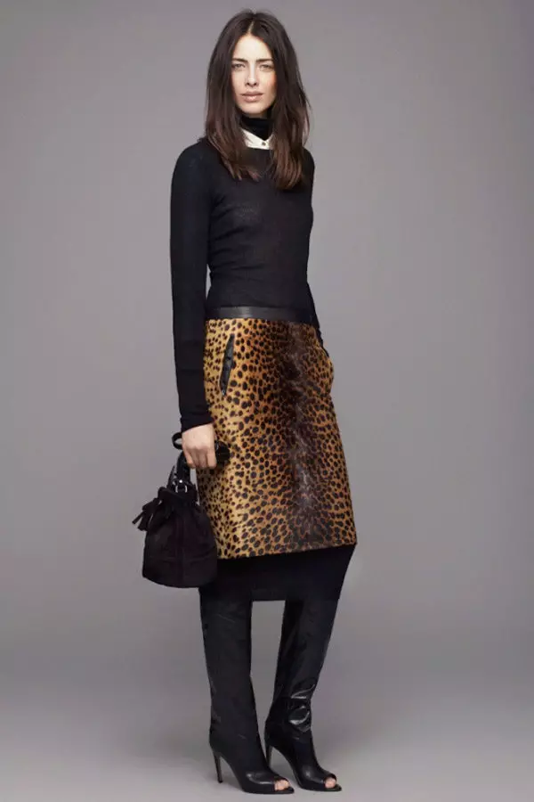豹纹裙（58张照片）：穿什么，铅笔，长在地板上和短 14639_21