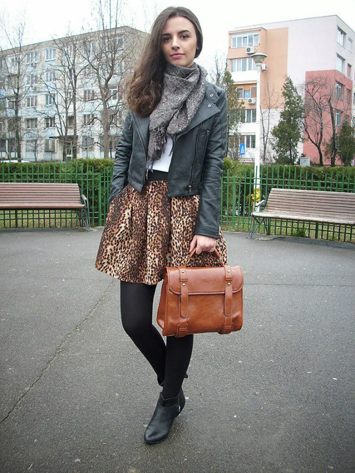 Leopard Skirt (58 장의 사진) : 착용, 연필, 바닥에 길고 짧게 14639_9
