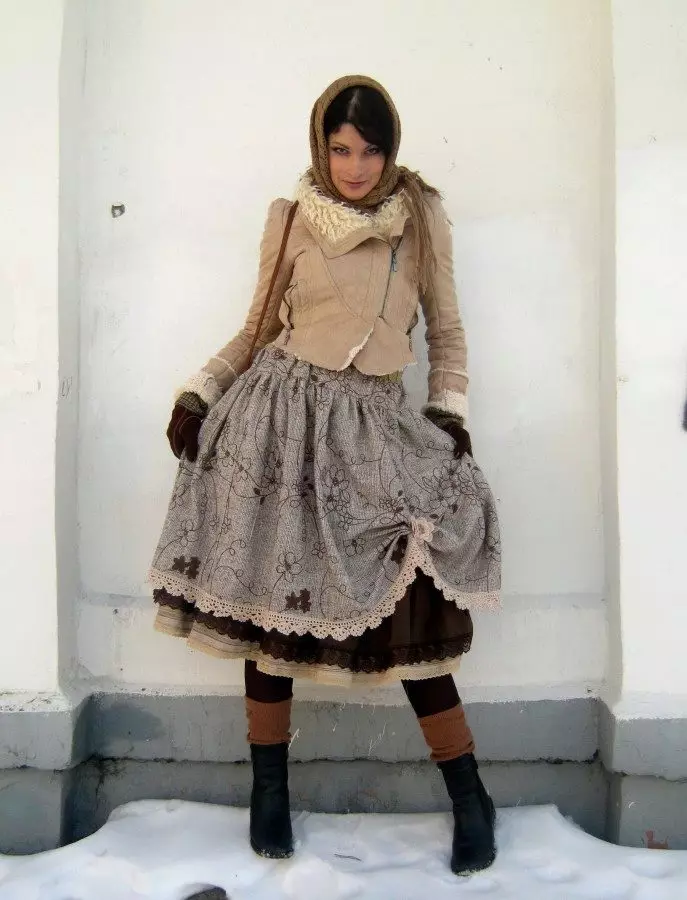 Bocho φούστες (51 φωτογραφίες): Τι να φοράτε φούστες Boho, φούστες βελονάκι στο στυλ Boho, Denim Models 14640_35