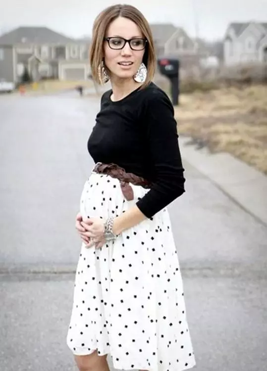 妊娠中の女性のためのスカート（48写真）：床と短い、鉛筆、砂の上の長さ、ゴムバンドの上に長い 14643_37