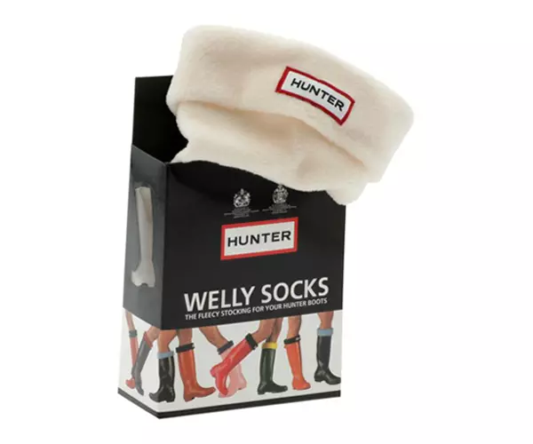 Trumpos kojinės (52 nuotraukos): kokie yra moterų baltųjų megztų modelių pavadinimai, kur rasti kojines žemomis kainomis 1465_19