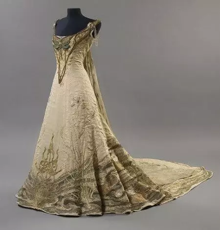 Sejarah skirt: penampilan dan penciptaan, separuh panjang, matahari, pensil, lurus, rok baji 14666_7