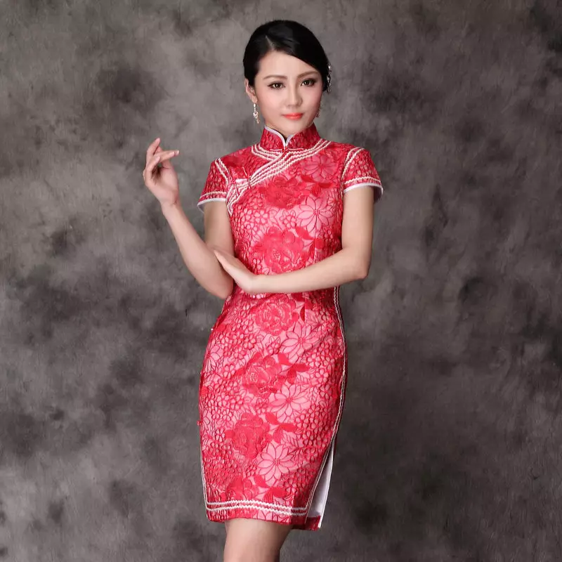 Gaun CYPAO gaya Cina