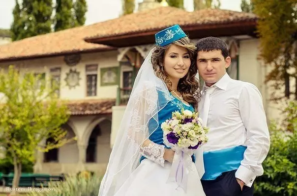 Tatarsko nacionalno odijelo (66 slika): Ženski i dječji nacionalni tatarski kostimi za djevojčice 14773_40