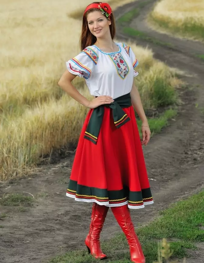 Kostum Negara Ukraine (60 Foto): Untuk Girls, Perempuan, Lelaki, Kostum Kanak-kanak Orang-orang Ukraine 14774_25