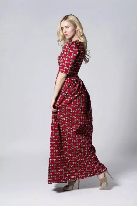 Long dress with a small pattern