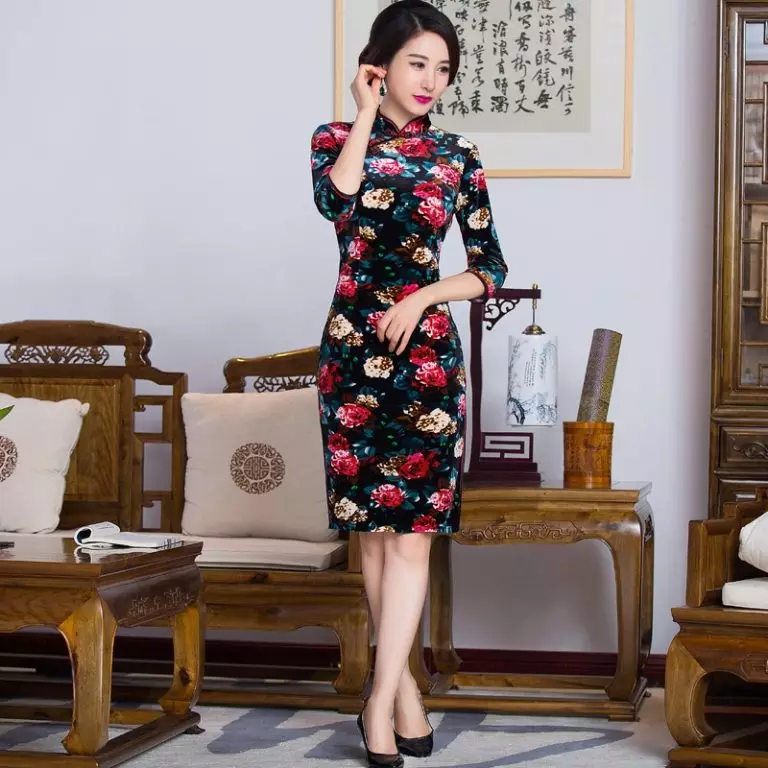 Çiçek Çin elbise