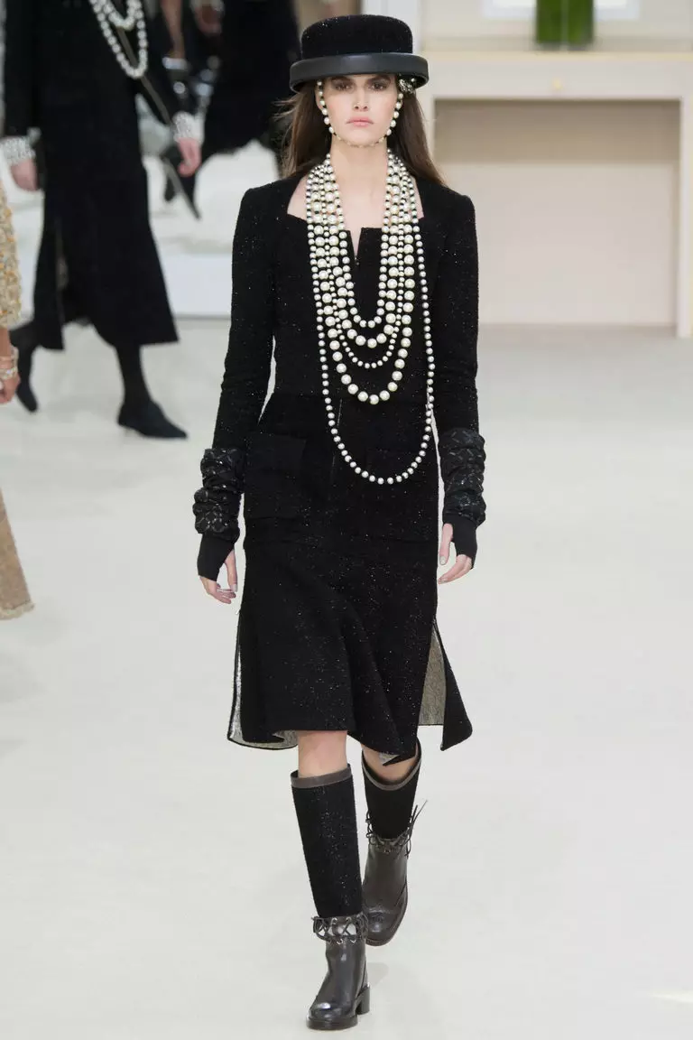 Twid šaty z Coco Chanel