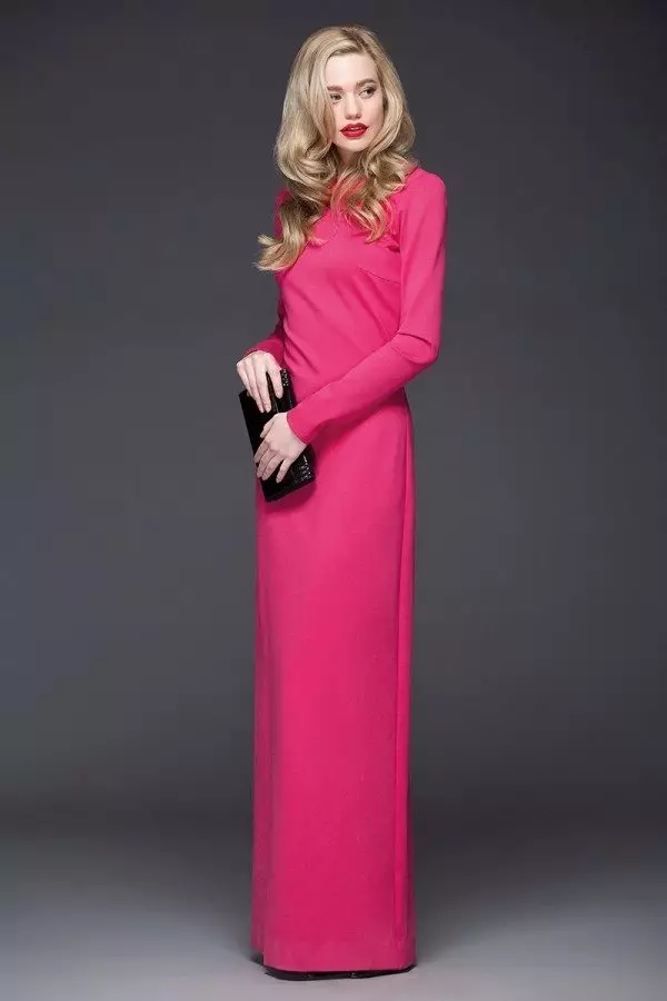 Berry ružové šaty pre blondínka