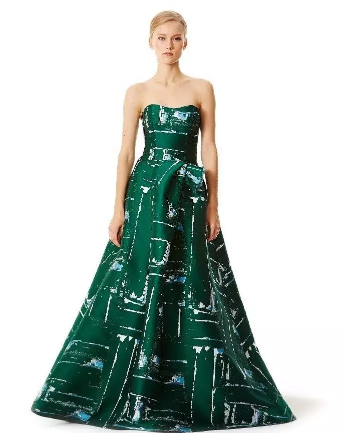 Grön frodig klänning