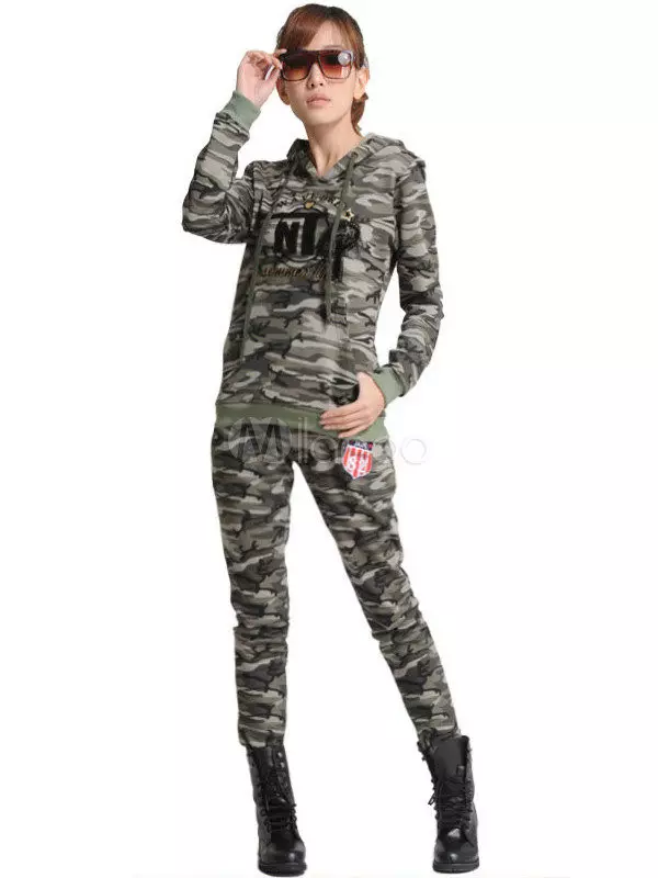Camouflage sporta tērps (37 fotogrāfijas): Camouflage Drukāt modeļi 14830_8