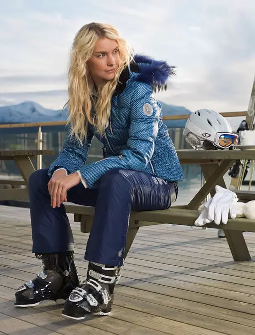Kostum ski (90 foto): Model ski musim dingin wanita, Cara Memilih 14837_22