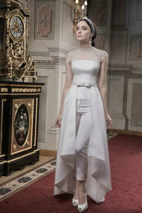 Kostum Wanita Seluar 2021 (242 Foto): Trend Baru dan Fesyen, Gaya Chanel 14844_100
