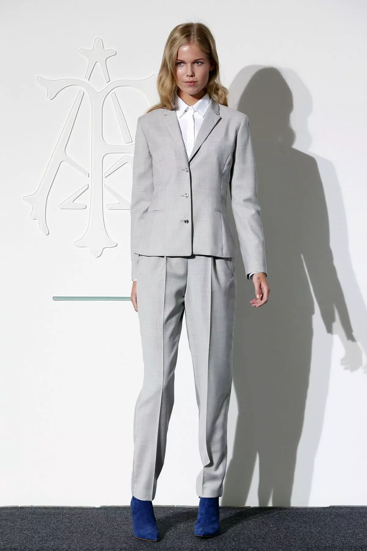 Ženske kostime pantalona 2021 (242 fotografije): novi i modni trendovi, Chanel Style 14844_132