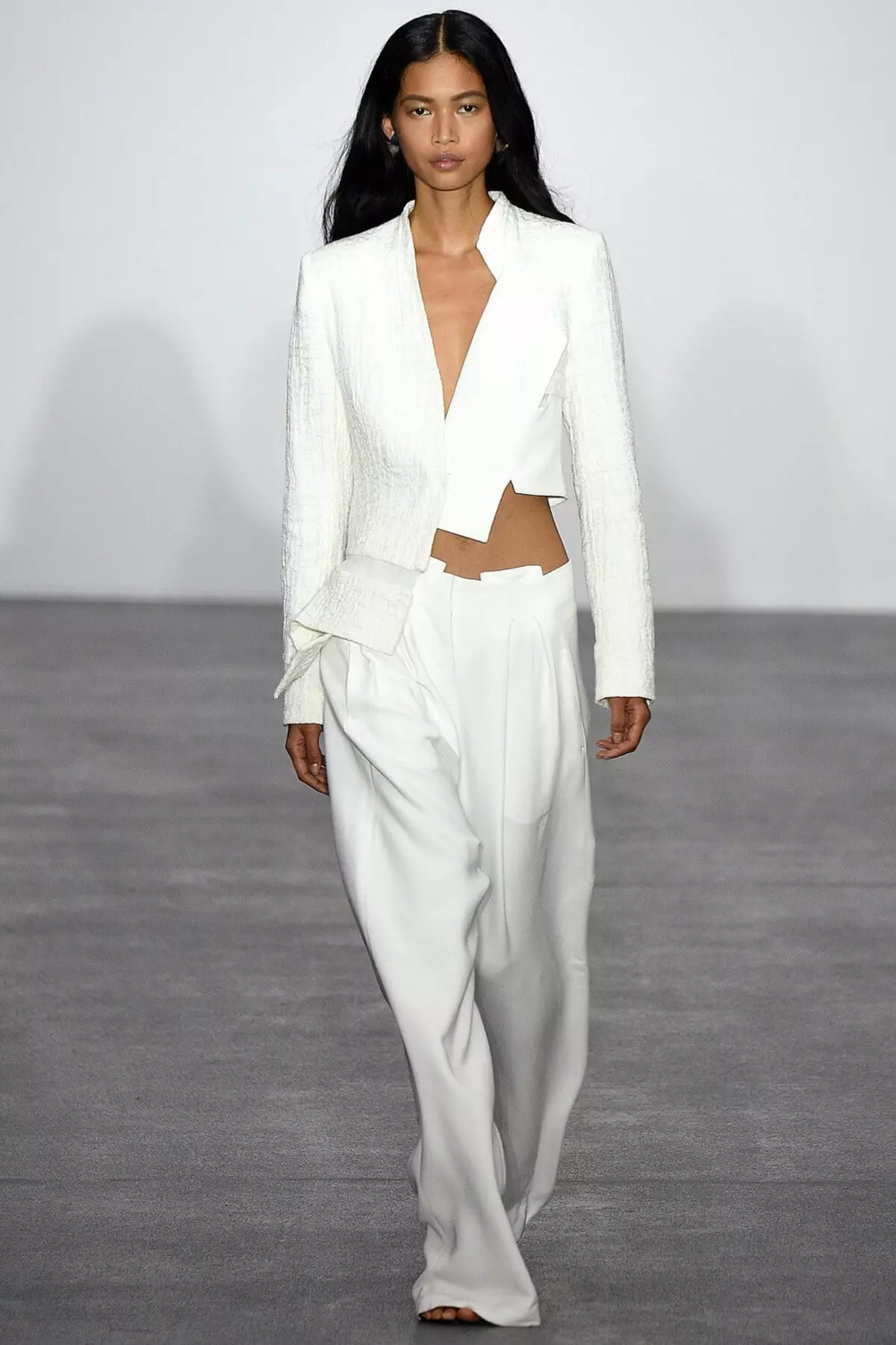 Kostiumy Damskie Spodnie 2021 (242 zdjęcia): Nowe i mody trendy, styl Chanel 14844_14