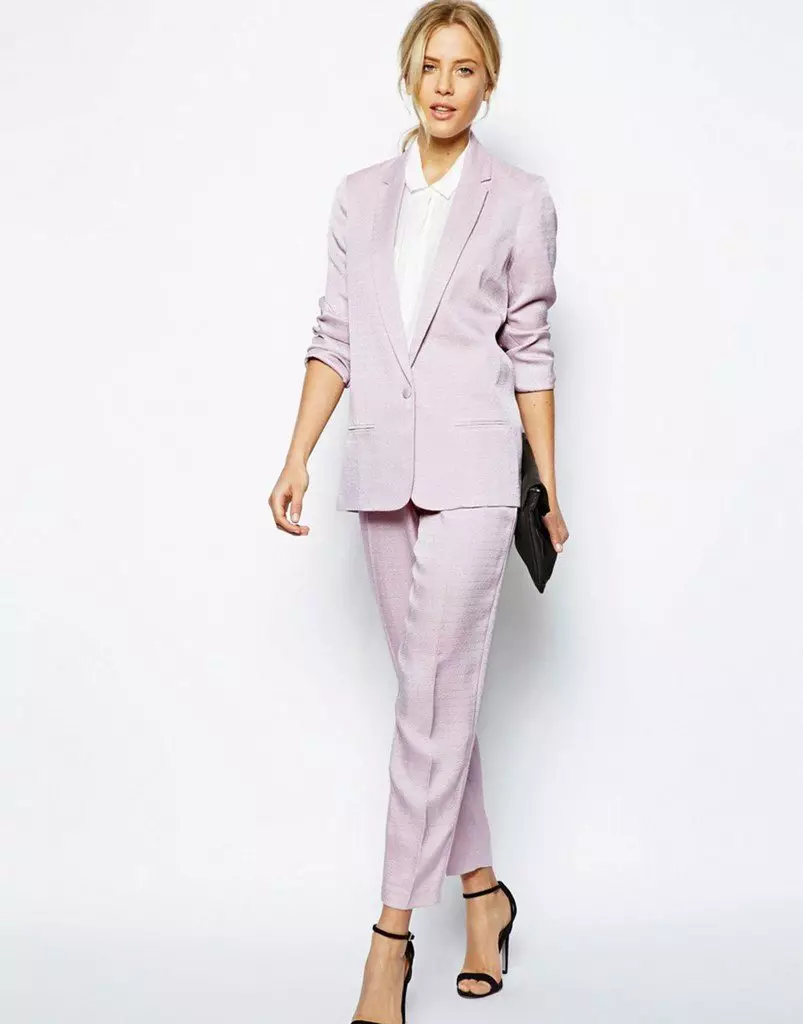 Kostum Wanita Trouser 2021 (242 Foto): Tren Anyar lan Fesyen, Gaya Chanel 14844_150