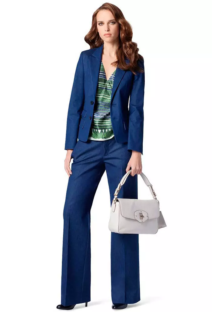 Bikses sieviešu tērpi 2021 (242 fotogrāfijas): jaunas un modes tendences, Chanel Style 14844_161