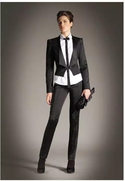 Kostim pantalon Fi a 2021 (242 foto): New ak mòd Tandans, Chanel Style 14844_162