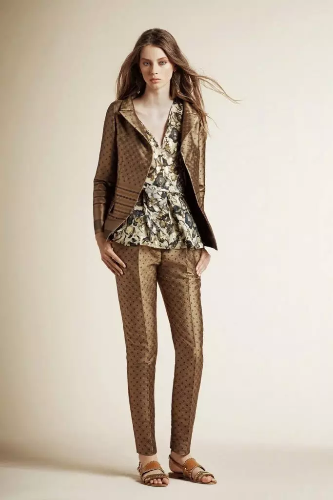 Pantaloni Costumi da donna 2021 (242 foto): tendenze nuove e alla moda, stile Chanel 14844_177