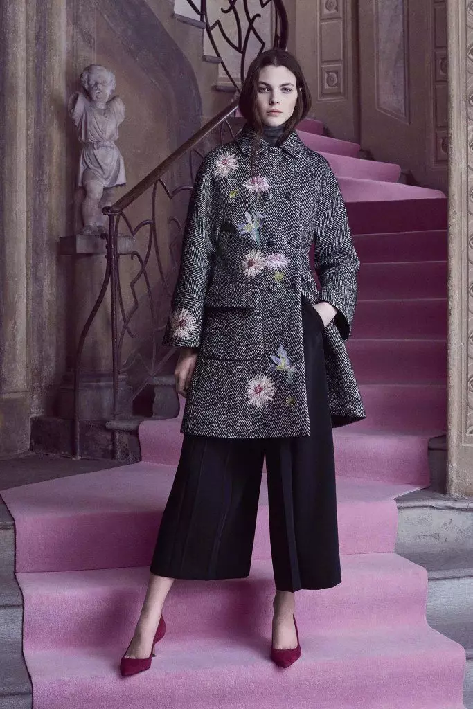 Чалбар Хатын-кызлар костюмы 2021 (242 фото): Яңа һәм мода тенденцияләре, Шанель стиле 14844_181