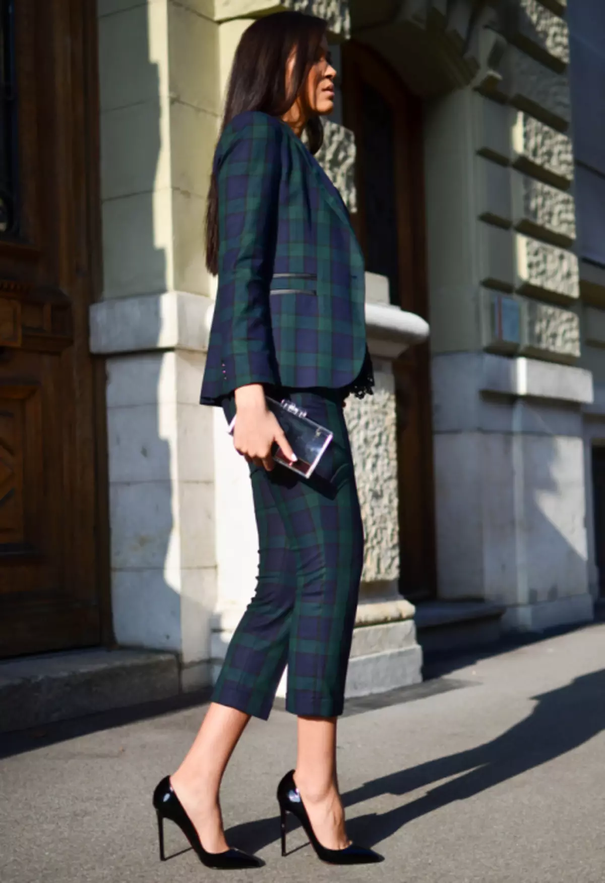 Bikses sieviešu tērpi 2021 (242 fotogrāfijas): jaunas un modes tendences, Chanel Style 14844_20