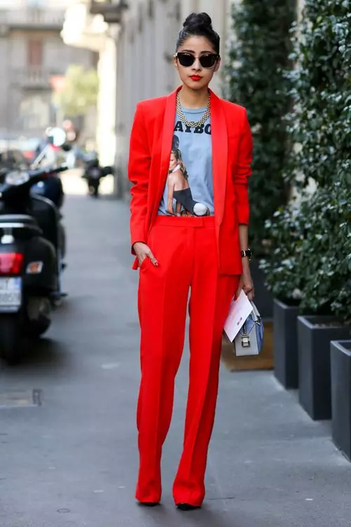 Женски костюми за панталони 2021 (242 снимки): нови и модни тенденции, стил на Chanel 14844_218