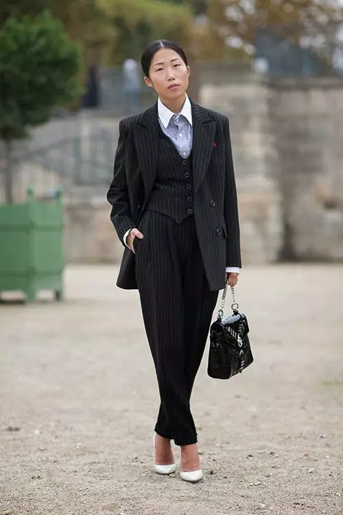 Kostim pantalon Fi a 2021 (242 foto): New ak mòd Tandans, Chanel Style 14844_231