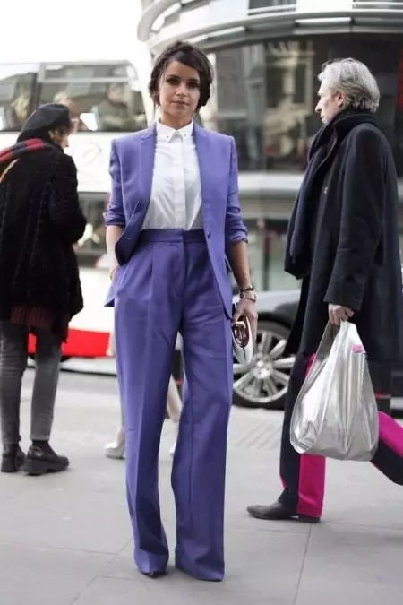 Kostiumy Damskie Spodnie 2021 (242 zdjęcia): Nowe i mody trendy, styl Chanel 14844_242