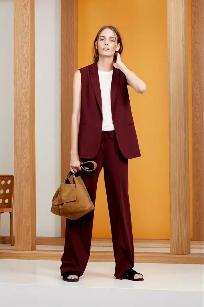 Женски костюми за панталони 2021 (242 снимки): нови и модни тенденции, стил на Chanel 14844_41