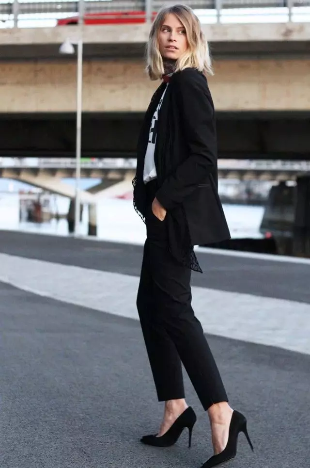 Trouser Կանացի զգեստներ 2021 (242 լուսանկար). Նոր եւ նորաձեւության միտումները, Chanel ոճը 14844_6