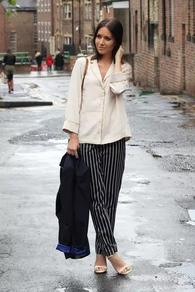 Ženske kostime pantalona 2021 (242 fotografije): novi i modni trendovi, Chanel Style 14844_90