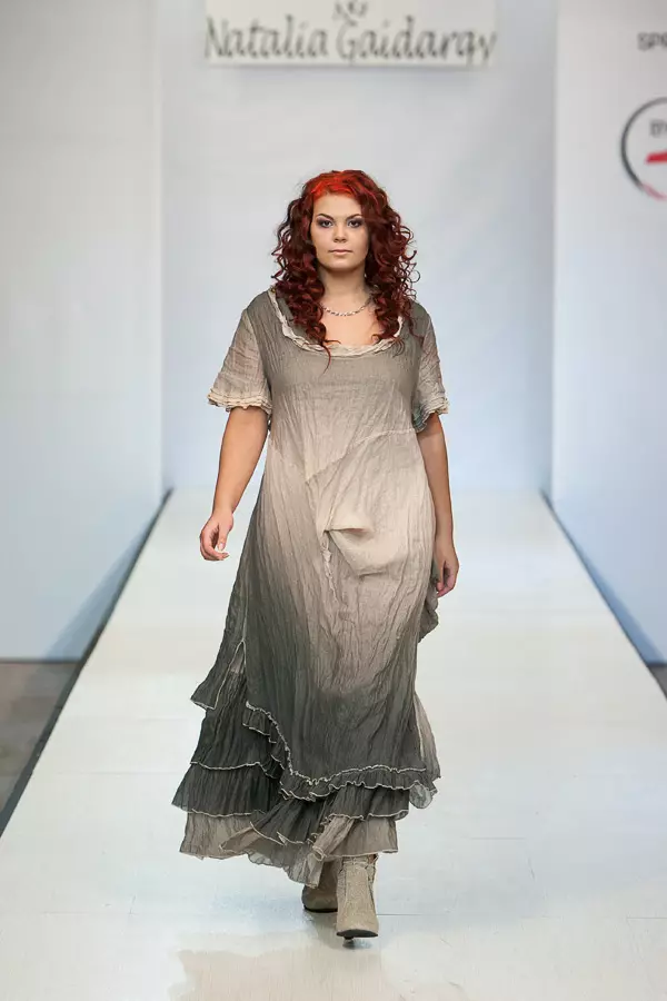 สไตล์ Bocho ในเสื้อผ้า (180 ภาพ): วิธีการสร้างเสื้อผ้าฤดูหนาวและฤดูร้อนที่ทันสมัยและผู้หญิงอายุ 50 ปี 14858_157