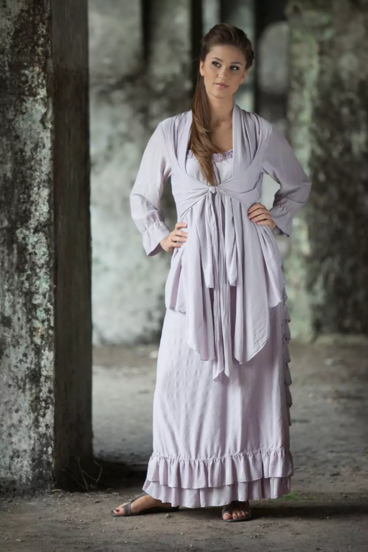 Бочо стил за пълен (64 снимки): плетени неща в Boho стил за жени, след като на 50, правилата за използване на booho елементи в облеклото 14862_15