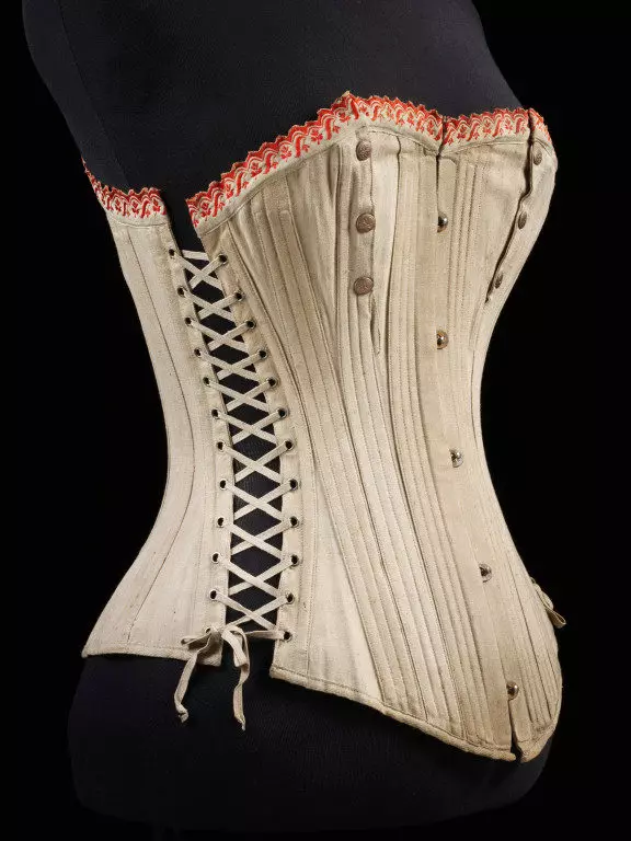 Corset (128 photos): Modèles sous la poitrine et les sports, noir et autre couleur, pour les femmes de grande taille, corset corporel tous les jours 14933_63