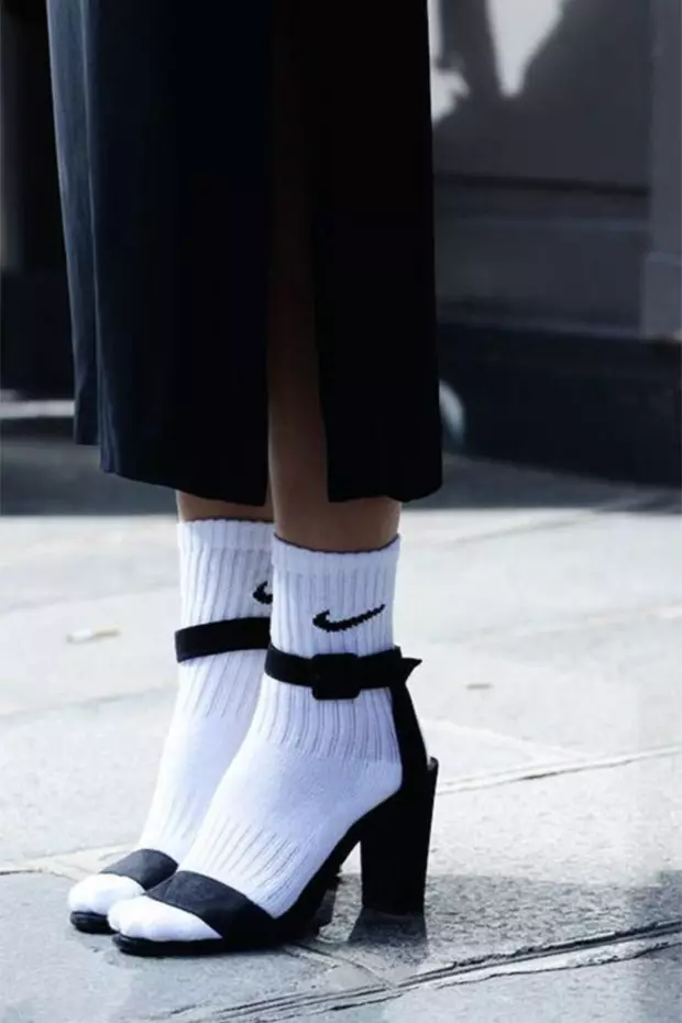 Nike κάλτσες (48 φωτογραφίες): Γυναικεία αθλητικά μοντέλα 14939_2
