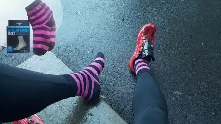 Αδιάβροχη κάλτσες (40 φωτογραφίες): Πώς να διαγράψετε αδιάβροχο κάλτσες Dexshell, σχόλια 14944_40
