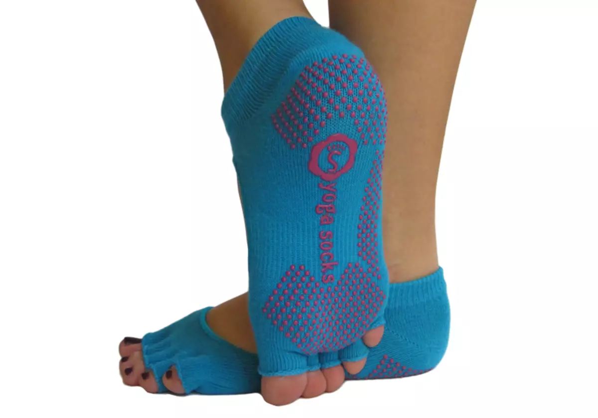 Čarape za jogu (26 fotografija): Adidas modeli za pilates bez prstiju 14947_12
