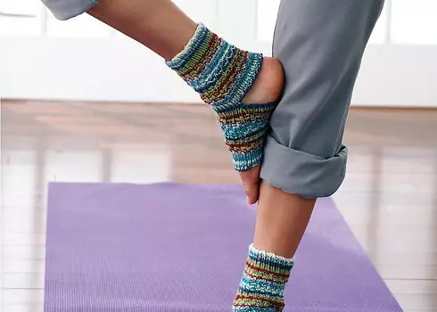 Kojinės joga (26 photos): Adidas modelių kvėpavimo pratimai be pirštų 14947_18