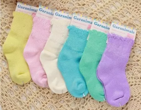 Sokken voor pasgeborenen (59 foto's): gebreide modellen voor meisjes, worden bepaald met maten 14951_46
