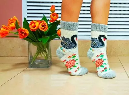 Moderigtige sokker (27 billeder): Populære modeller 14959_13