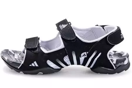 Adidas Sandale (25 fotografii): modele sportive pentru femei, linia de sandară Ciprex Ultra 14997_11