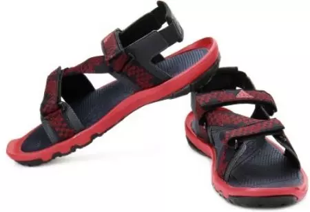 Sandalias de Adidas (25 fotos): Modelos deportivos de mulleres, liña de sandalia de Cyprex Ultra 14997_15