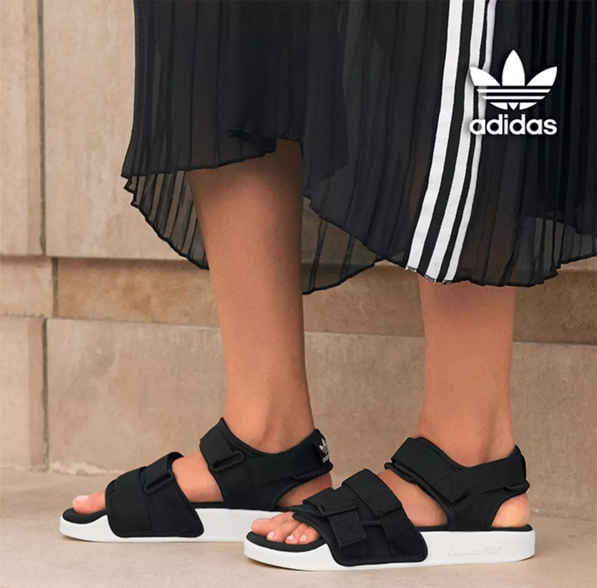 Sandals Adidas (25 hotuna): Ma'ana 'Yan Wasan Wasannin Mata, Utanan wasan Sandal 14997_3
