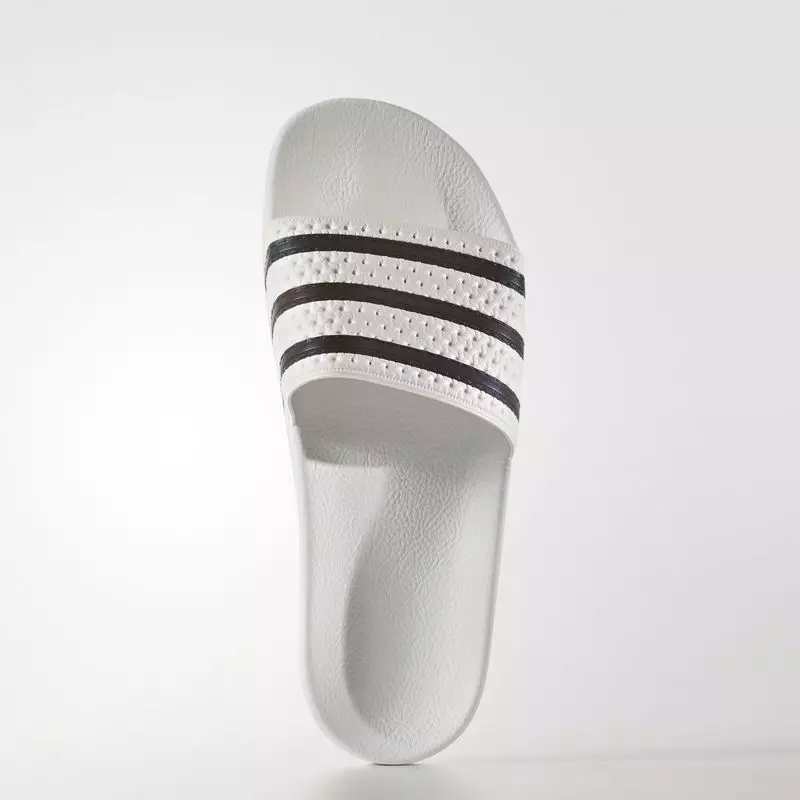 Kohereza Adidas (Amafoto 53): icyitegererezo cyabagore na Stella McCartney, kuri pisine na massage 15024_21